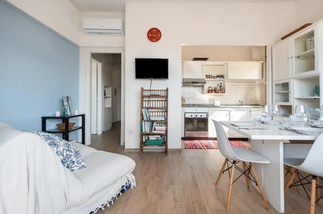 Seaside Apt Private Parking And Near The Beach Viareggio Buitenkant foto