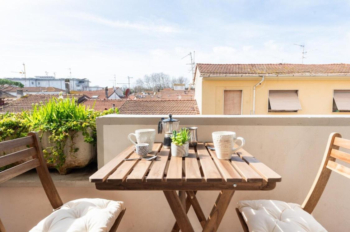 Seaside Apt Private Parking And Near The Beach Viareggio Buitenkant foto
